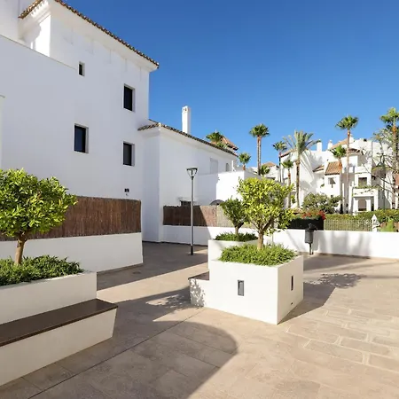 Apartment Privilegio De Marbella, Near Puerto Banus